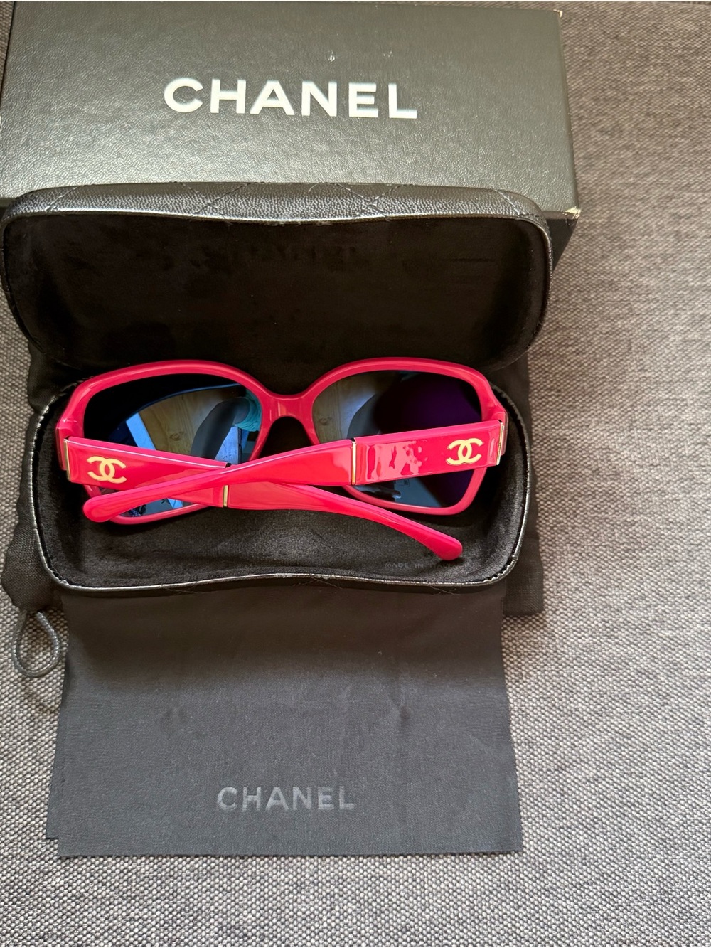 CHANEL Hot Pink Oversized Women's Sunglasses - Picture 7 of 11
